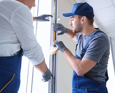 glass repair experts in Coral Springs, FL