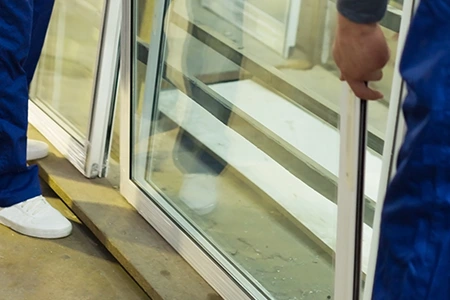 Commercial Glass Repair Technician in Coral Springs, FL