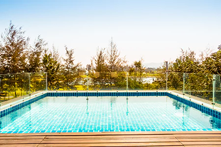 Cost of Glass Pool Fence Repair in Coral Springs, FL